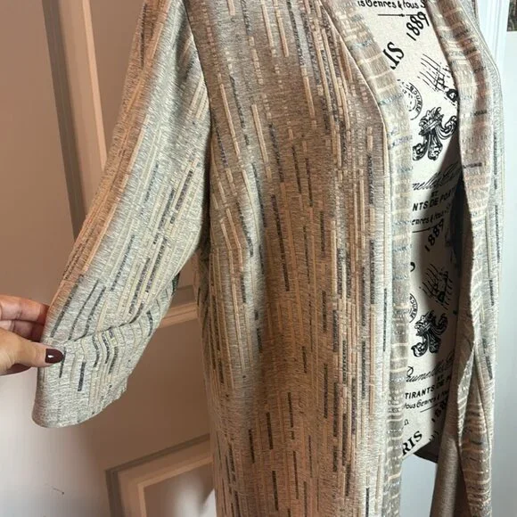 LAURA PLUS Matching Tunic Tank and Cardigan Set - Picture 5 of 11